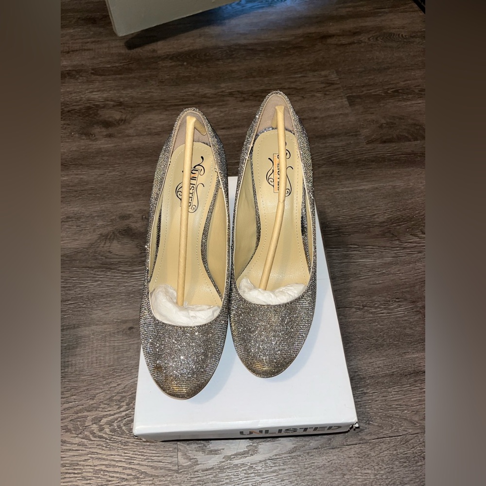 Unlisted by Kenneth Cole gold metallic heels